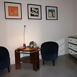 Les Esplanes Bed & Breakfast 4*