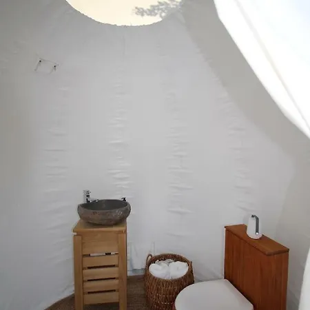Les Esplanes B&B La Garde-Adhémar