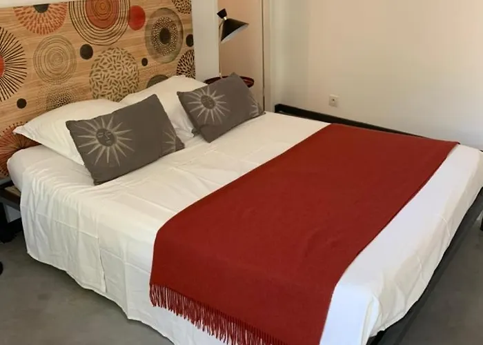 Les Esplanes Bed & Breakfast La Garde-Adhémar