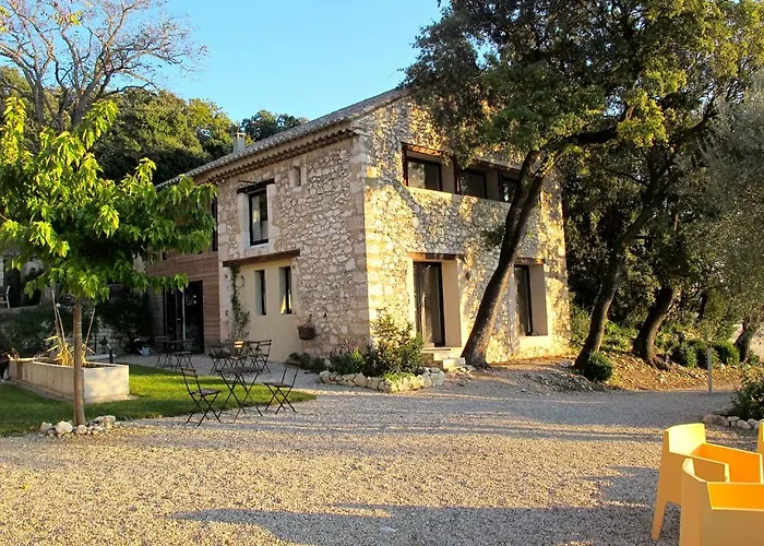 Les Esplanes Bed & Breakfast 4*