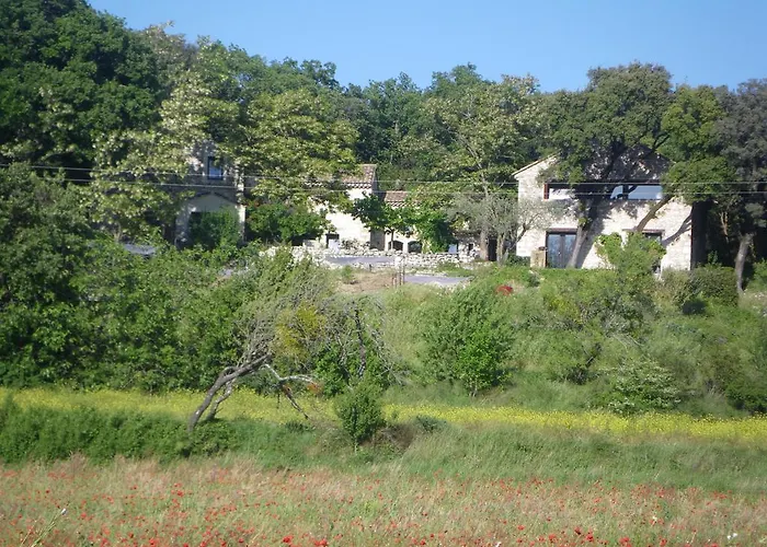 Bed & Breakfast Les Esplanes La Garde-Adhémar